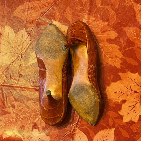 Genuine Alligator Leather Heels - Picture 6 of 8